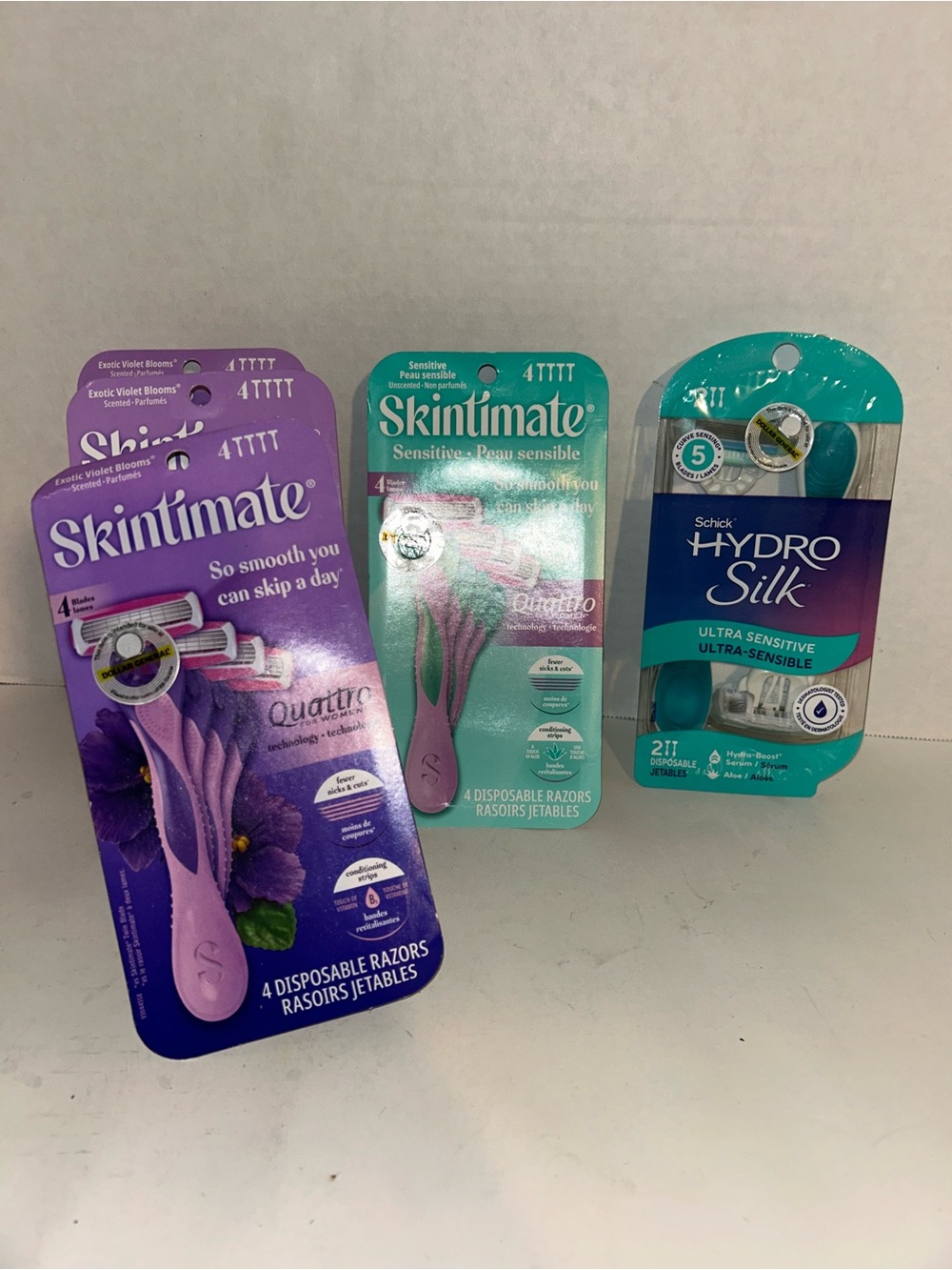 Skintimate Sensitive Disposable Razor Bundle of 5 Hydro Silk New 4 Blade 5 Blade